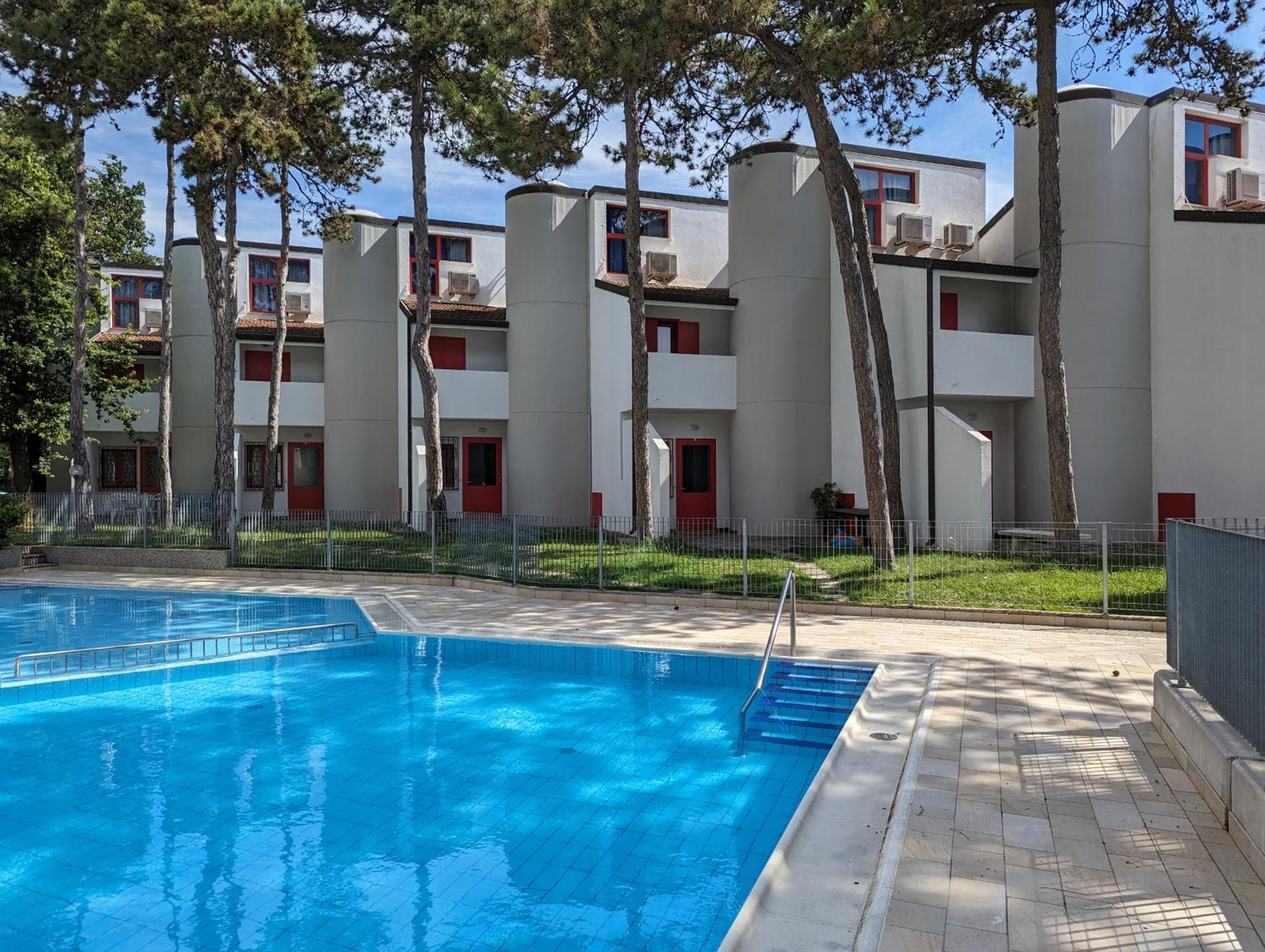 Holiday Village Lignano Sabbiadoro Exteriör bild